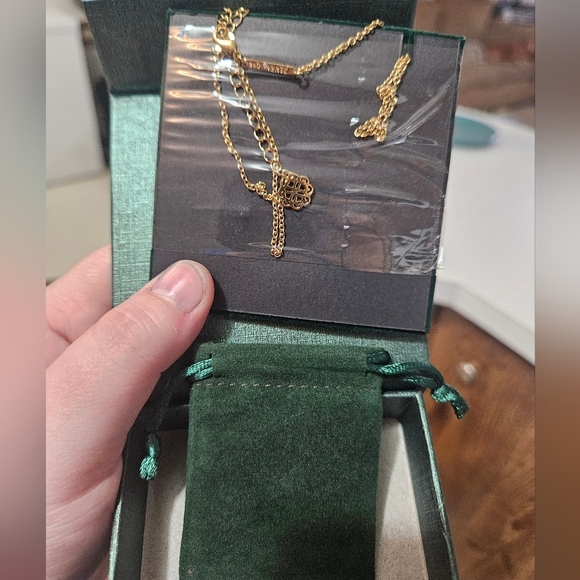 NIB! Warmday Green Necklace With Gold Chain! - Picture 2 of 4